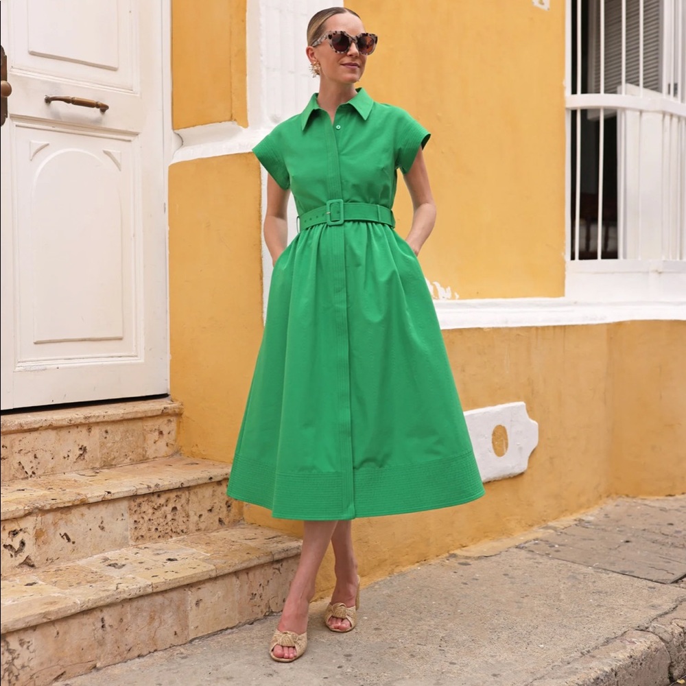 TUCKERNUCK X ATLANTIC-PACIFIC (SOLD OUT)
Kelly Green Chloe Dress - Size Small